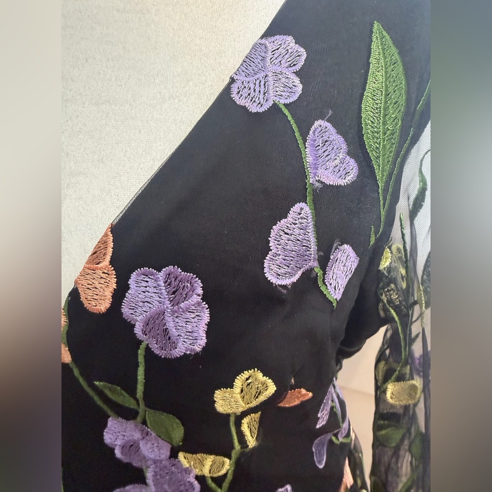 NWT Lulus Impressive Blossom Black 3D Floral Embroidered V-Neck Dress - Picture 7 of 16